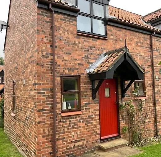 Runaway Cottage, Whitby