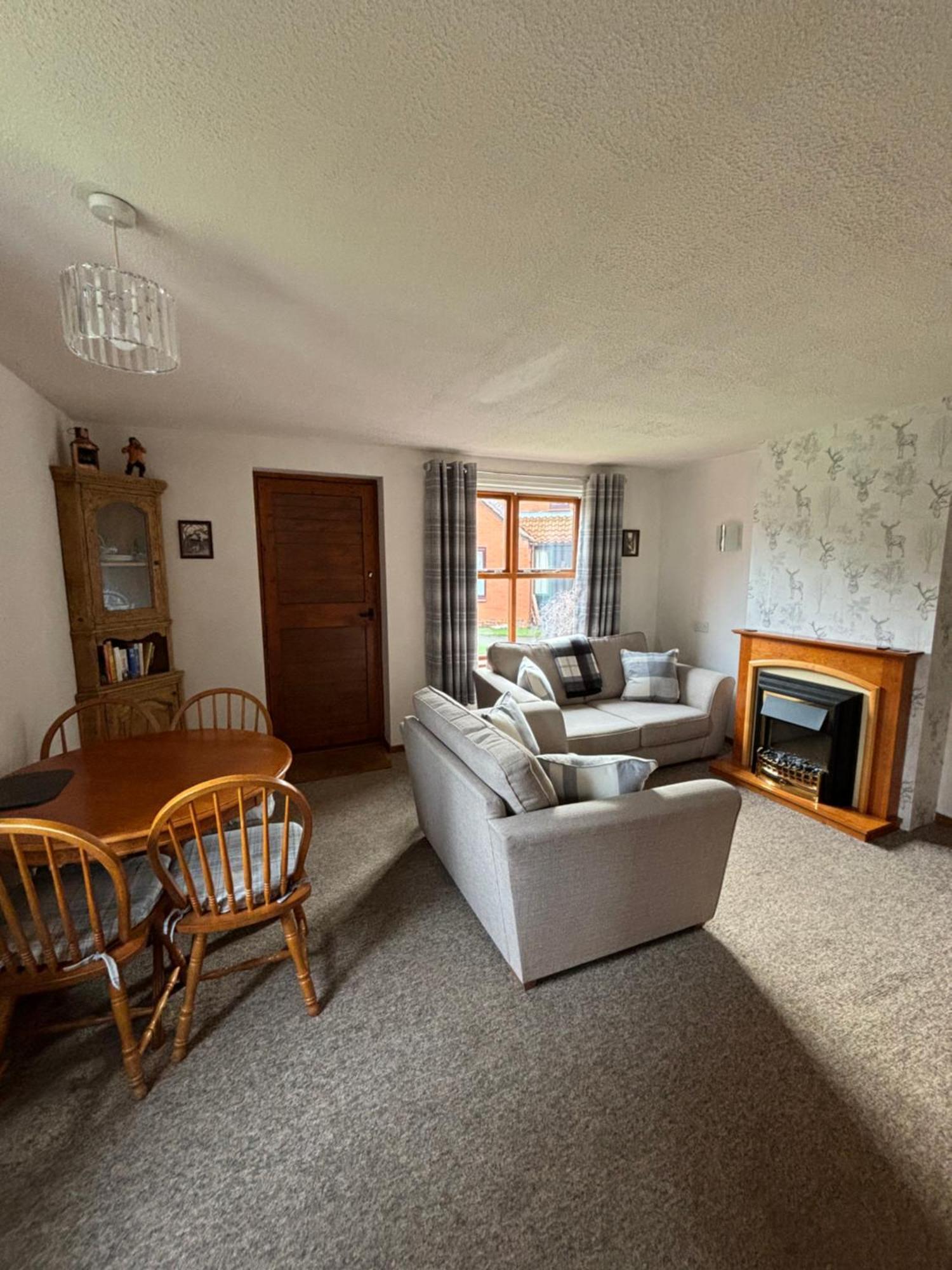 Holiday home Runaway Cottage, *